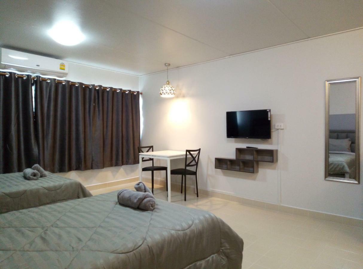 Popular Condo Muangthong By Khun Eve Nonthaburi Extérieur photo